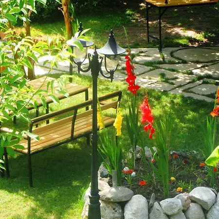 Guest house Arya